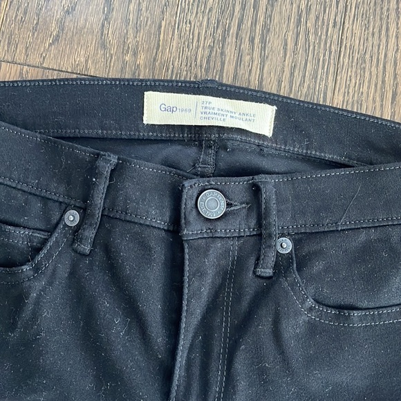 Black Gap jeans, size 27 petite - Picture 4 of 5